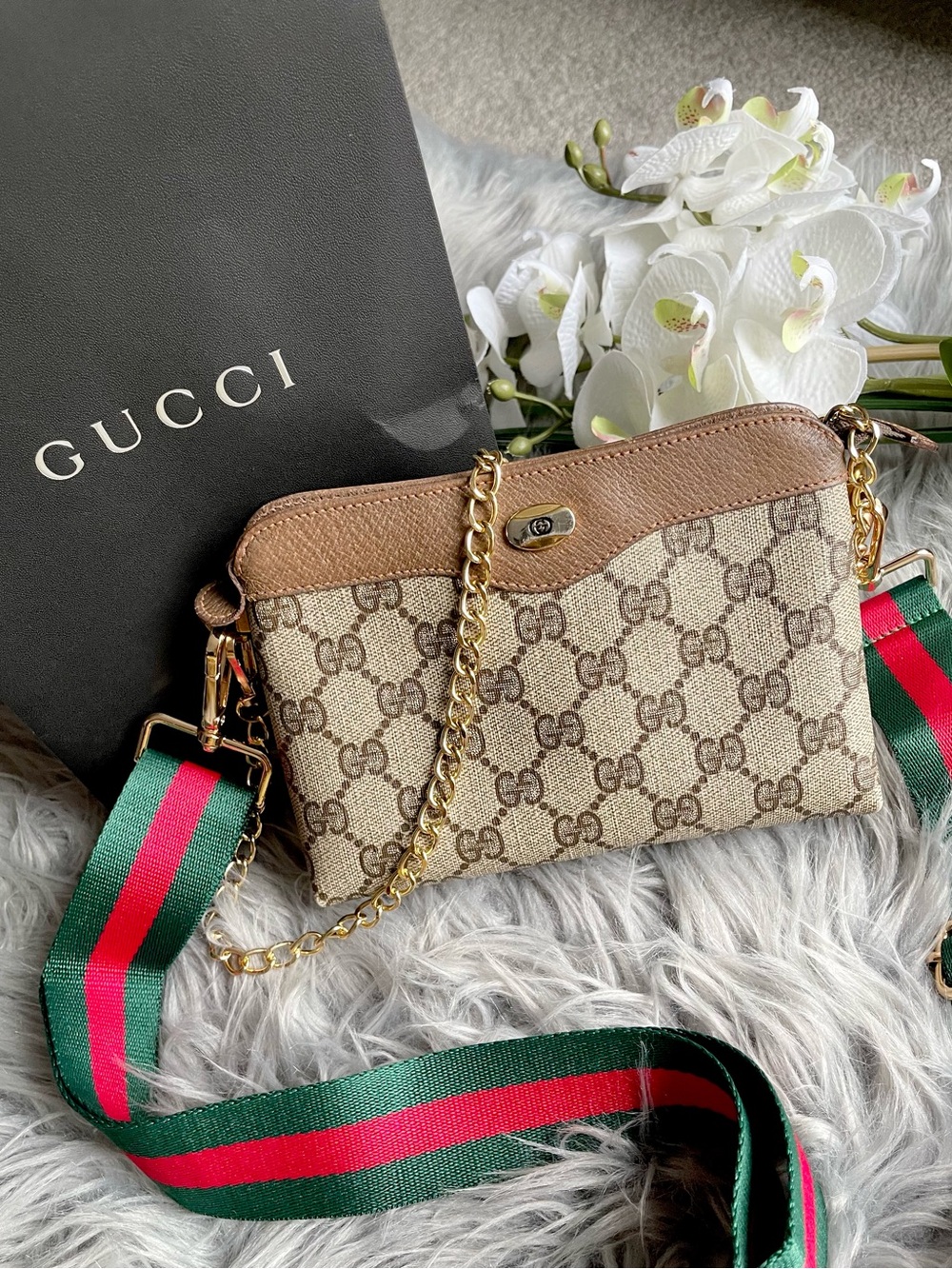 Authentic Gucci vintage GG canvas crossbody bag
